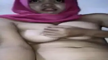 Ukhti Hijab Pink Cantik Colmek Timun Crot